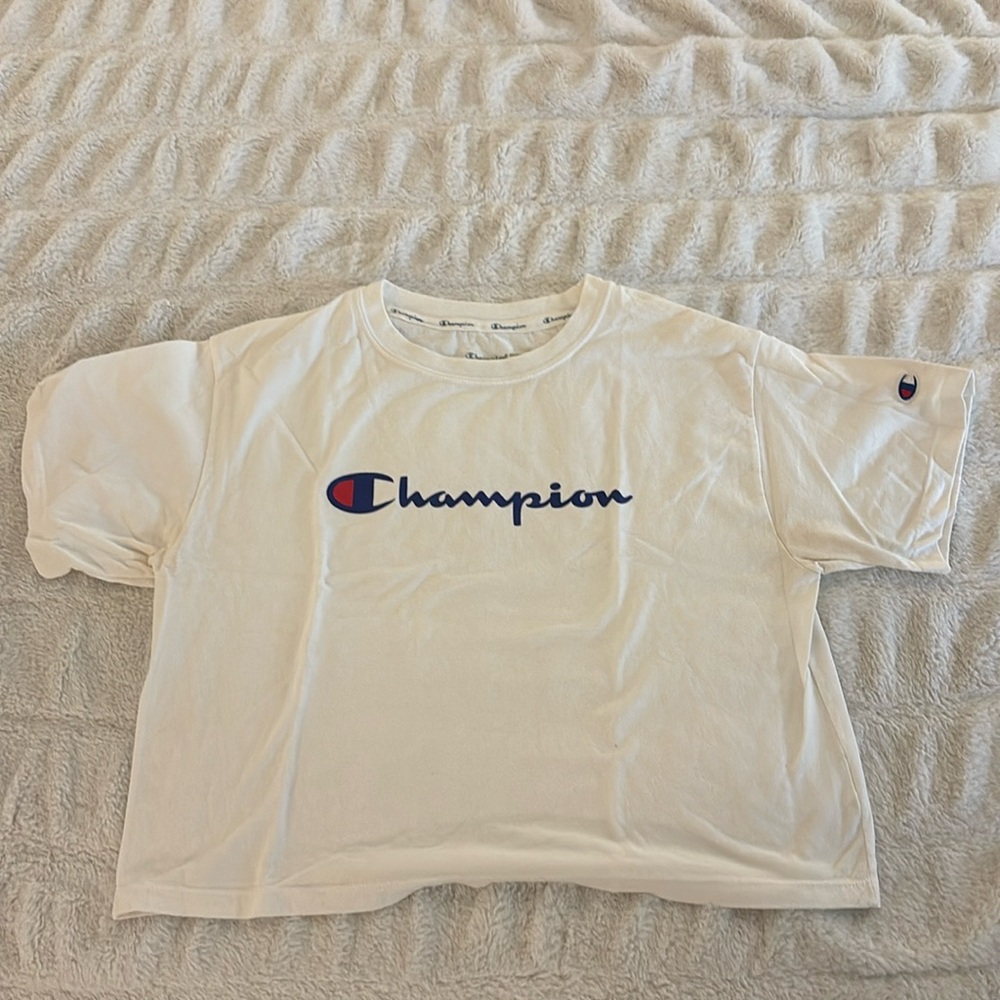 Champion Cropped Shirt
